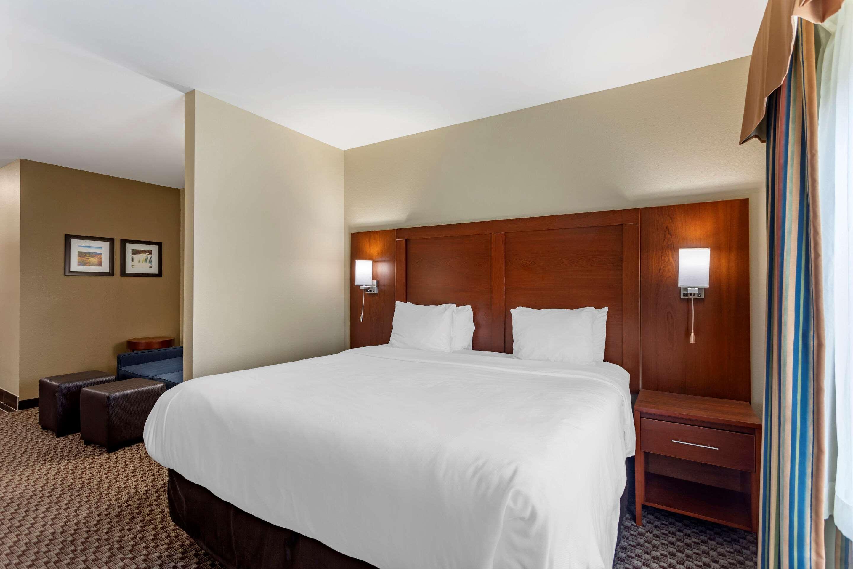 Comfort Inn & Suites Carbondale University Area 외부 사진